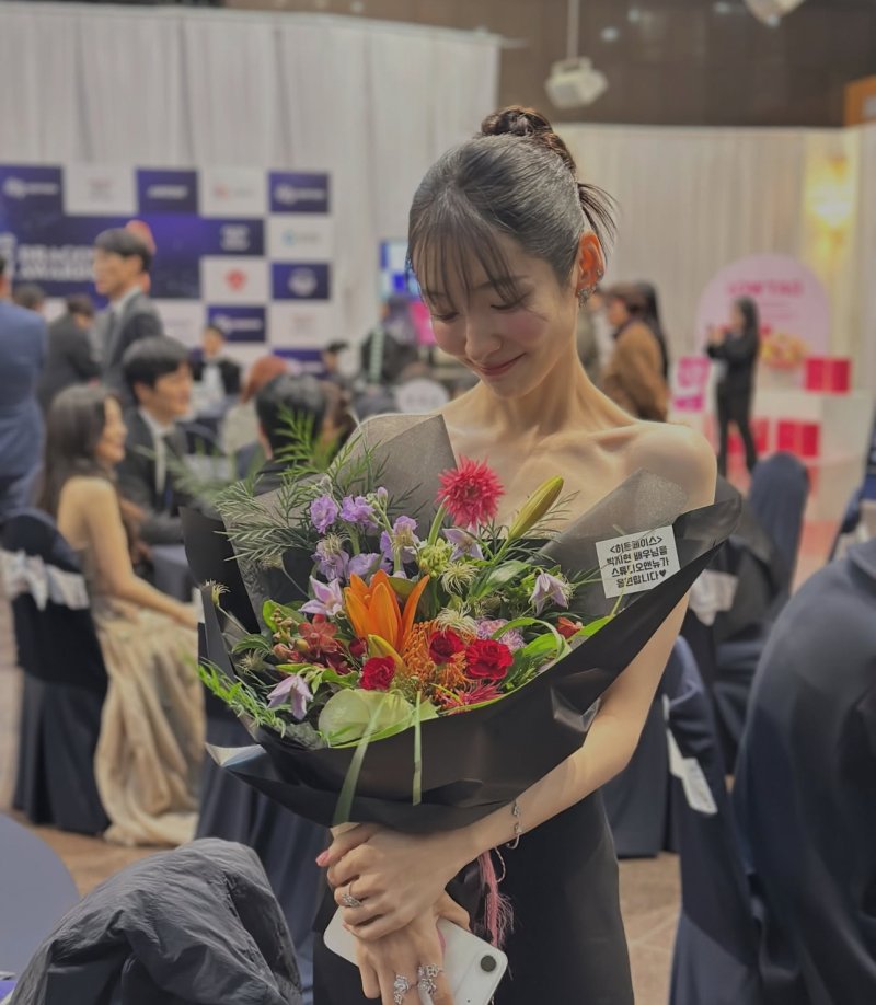 [서울=바카라 가상 머니 사이트] 배우 바카라 가상 머니 사이트. (사진=바카라 가상 머니 사이트 인스타그램 캡처) 2025.11.20. photo@newsis.com *재판매 및 DB 금지