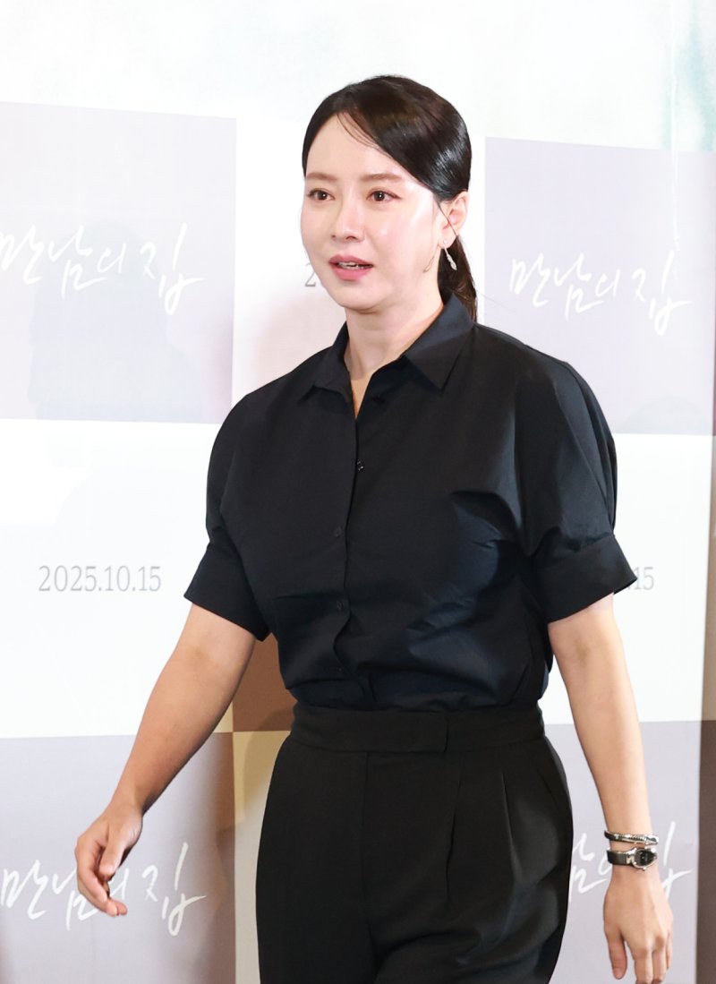 송지효 측, 여객선 사업 父 빚투 의혹 제기에 협박·압박 죄시 않을것