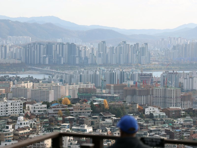 남산에서 바라본 서울시내 아파트 및 주택 단지. 2025.11.21/해시 게임 바카라1 ⓒ News1 황기선 해시 게임 바카라