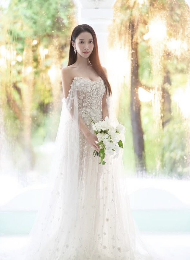 원진서, 깜짝 놀랄 '여신' 웨딩화보 "윤정수, 내게 완벽한 사람"