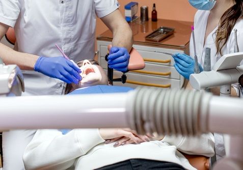 이틀 만에 퇴사한 직원에 180만원 요구한 치과의 만행 봤더니