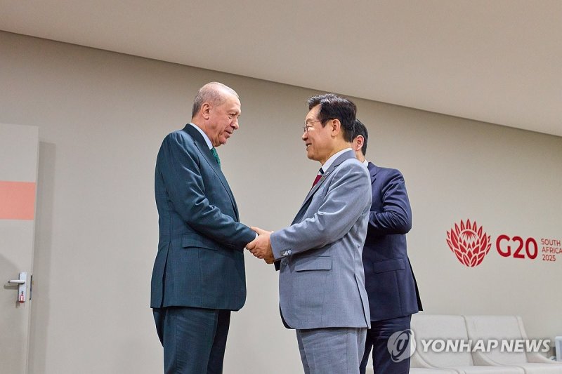 이재명 대통령과 튀르키예 대통령 (출처=연합뉴스)