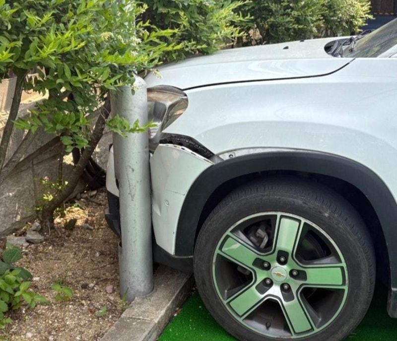 아파트 접촉 사고 하소연 글 올린 여성, 역풍 맞은 이유 "중2 아들한테..."