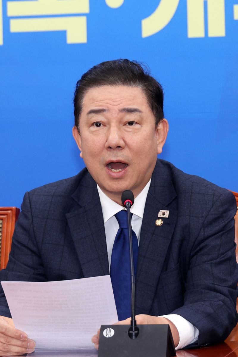 에볼루션 바카라사이트 더불어민주당 원내대표가 25일 국회에서 열린 원내대책회의에서 발언하고 있다. 사진=서동일 기자