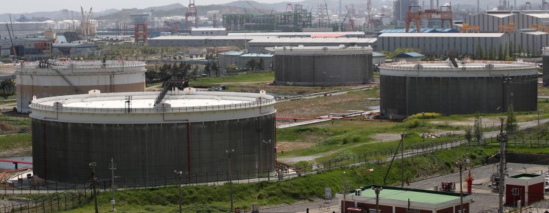 울산 남구 SK에너지 원유 저장탱크의 '부유식 지붕. (자료사진) 2020.4.22/뉴스1 ⓒ News1 윤일지 기자