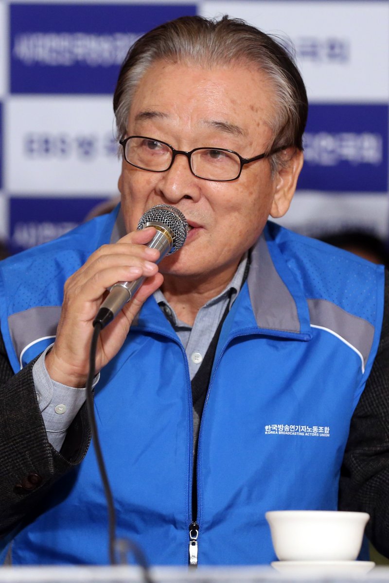 [뉴스1 PICK]'영원한 꽃할배' 원로배우 이순재 별세… 향년 91세