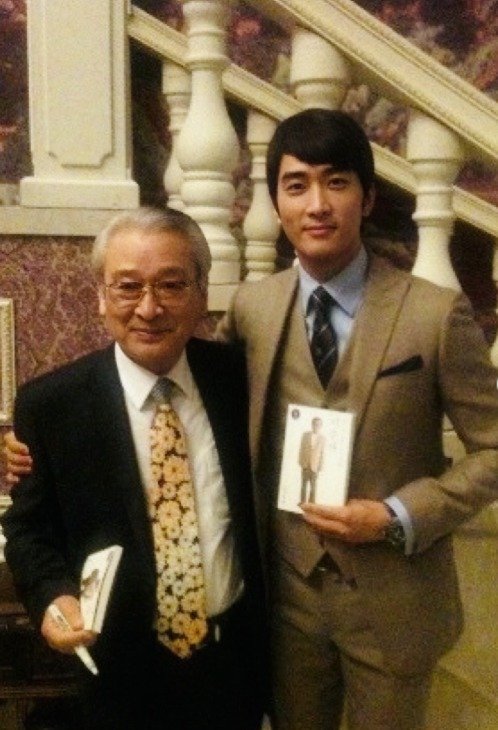 송승헌, 14년전 故 이순재와 함께…소유진·오나라도 "진정한 어른"