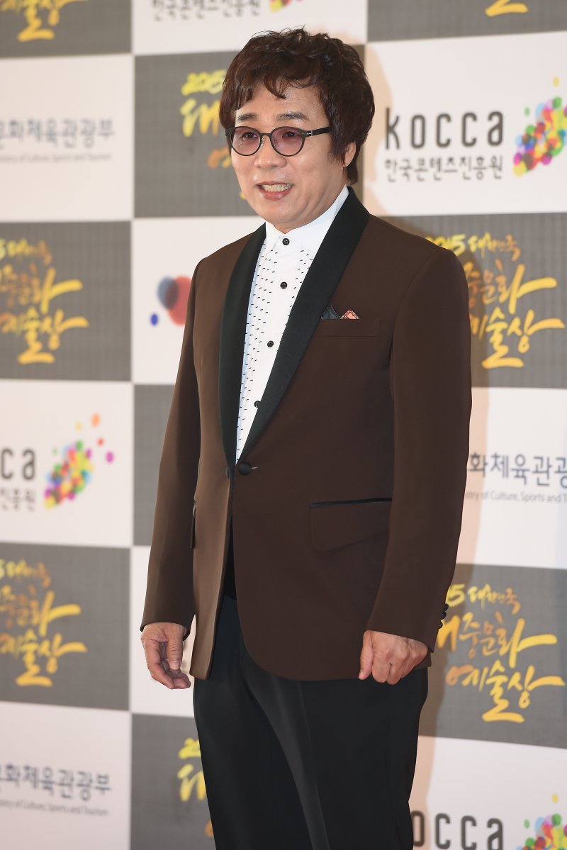 이용, 故이순재 떠올리며 눈물 100살까지 사실 줄 알았는데…