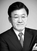 정만기 한국산업연합포럼 회장