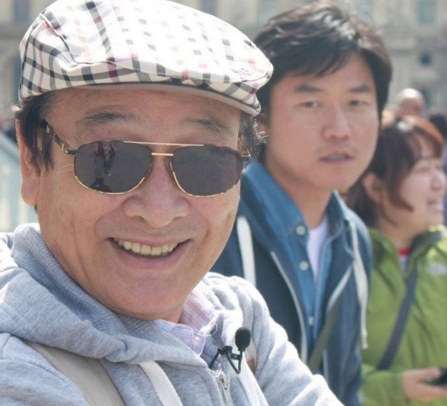 “영원한 꽃할배” 故이순재와 앳된 이서진·나영석 '미공개 사진'으로 추모한 제작진