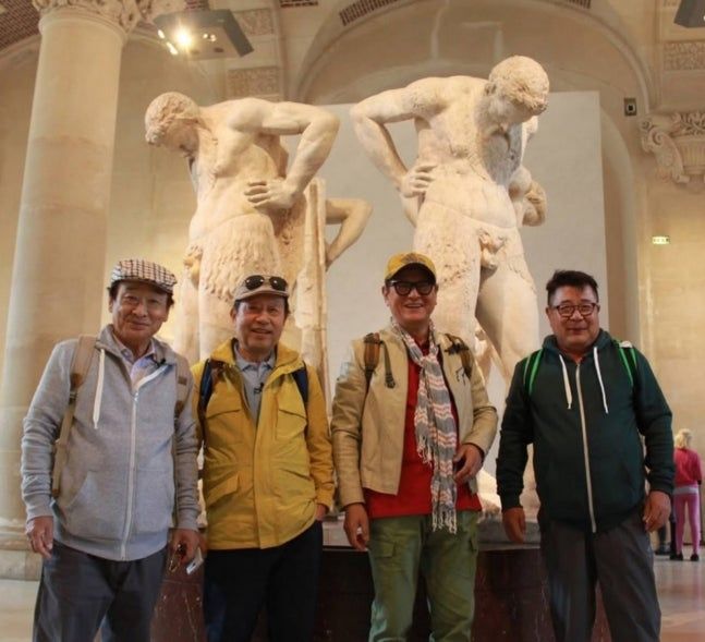 “영원한 꽃할배” 故이순재와 앳된 이서진·나영석 '미공개 사진'으로 추모한 제작진