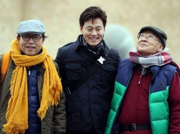 “영원한 꽃할배” 故이순재와 앳된 이서진·나영석 '미공개 사진'으로 추모한 제작진