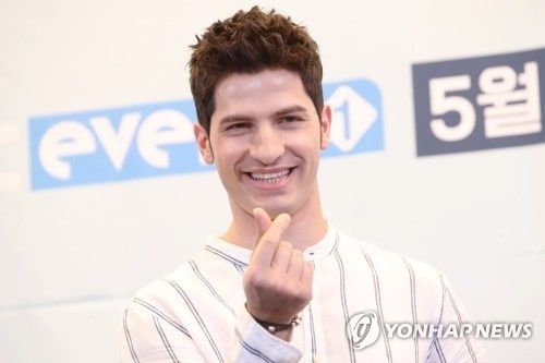 일제 침략 두고 "양쪽 얘기 들어봐야" 망언한 알베르토, 결국...