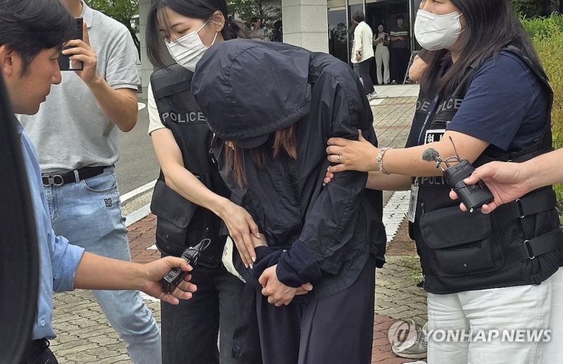 딸 다니는 고교서 시험지 상습적으로 빼돌린 학부모의 최후