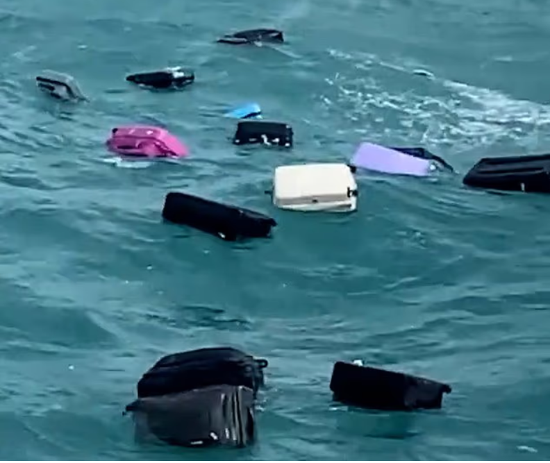 "저거 내 캐리언데?"…태국 바다에 수하물 수십개 '둥둥', 대체 무슨 일?