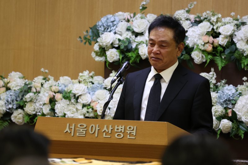 "오케이, 컷" 故 이순재 향한 배우 김영철의 고백…모두가 울었다