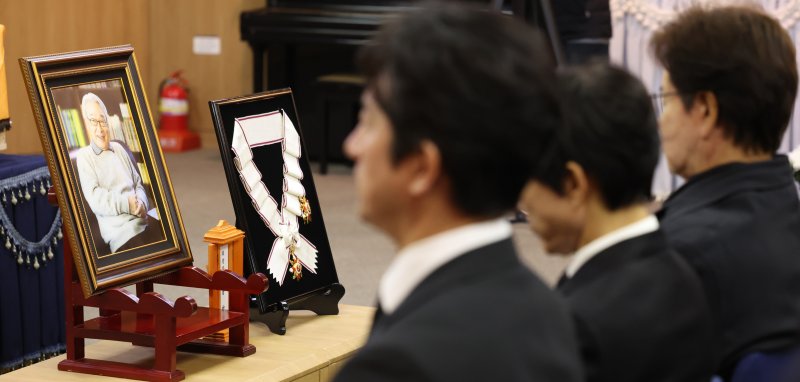 고(故) 배우 이순재 영결식… 유가족&middot;후배들 마지막 길 배웅 [뉴시스Pic]