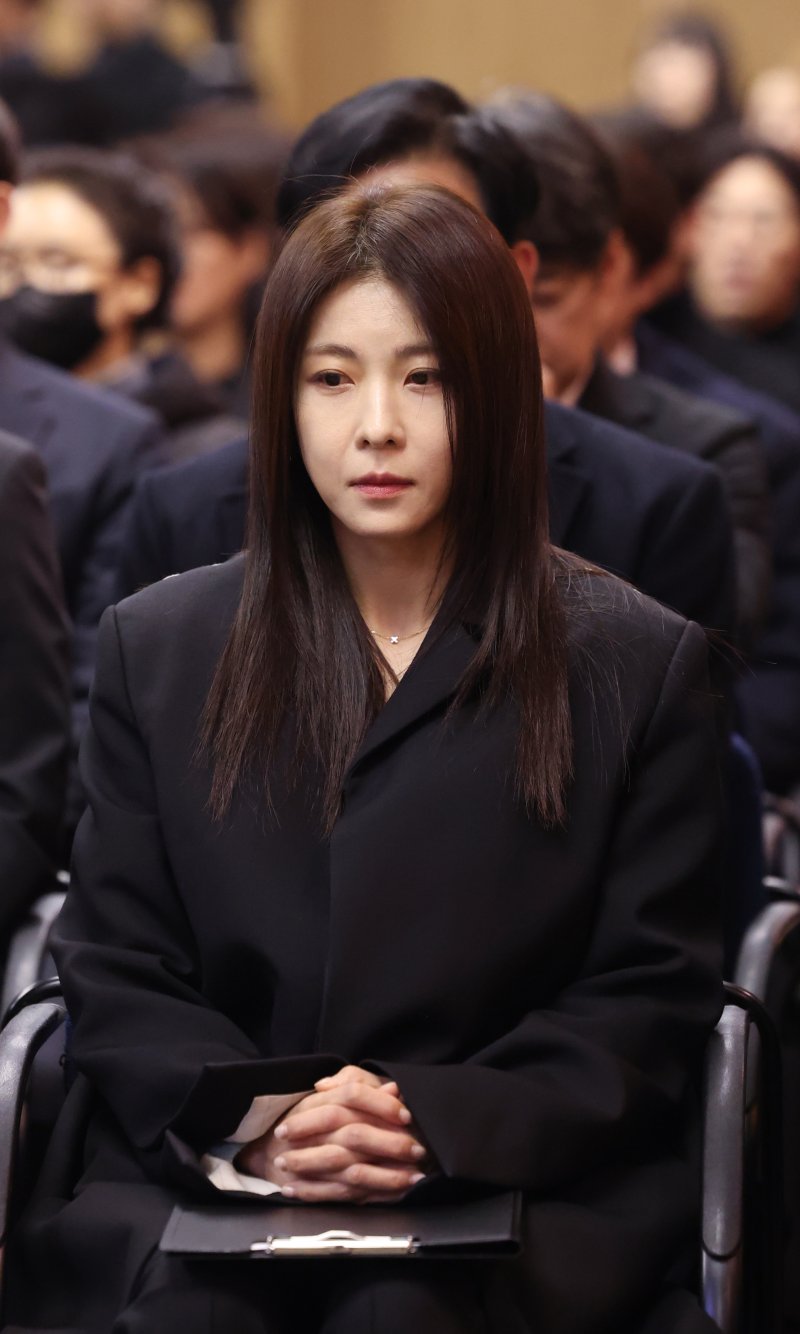 고(故) 배우 이순재 영결식… 유가족&middot;후배들 마지막 길 배웅 [뉴시스Pic]