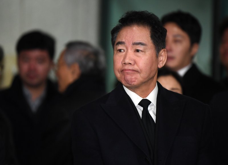 [뉴스1 PICK]故 이순재 영결식…'후배들 눈물 속 마지막 길'