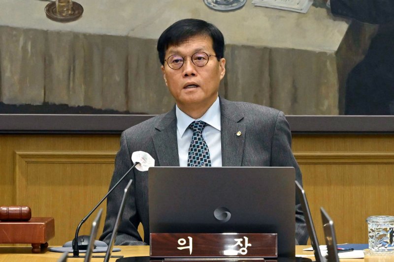 이창용 한국은행 총재가 27일 서울 중구 한국은행에서 열린 금융통화위원회 본회의에 참석해 있다. (공동취재) 2025.11.27/뉴스1 ⓒ News1 이호윤 기자