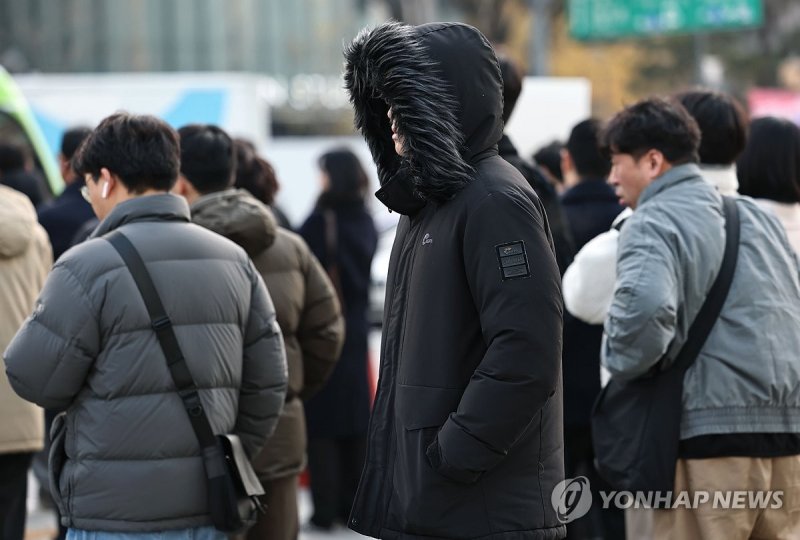 영하권 추위 출근길 (출처=연합뉴스)