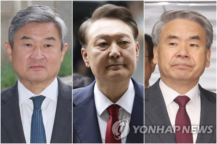 조태용 전 국가안보실장(왼쪽부터)·윤석열 전 대통령·이종섭 전 국방부 장관 (출처=연합뉴스)