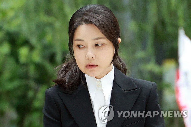 특검 출석하는 김건희 (출처=연합뉴스)