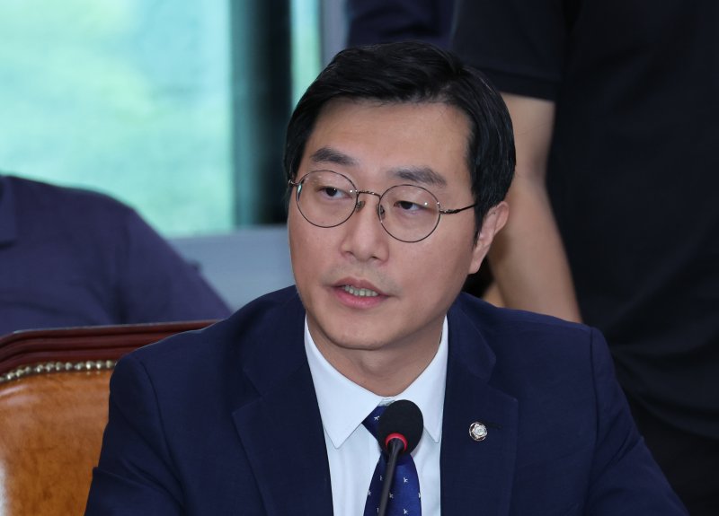 성폭력처벌법 비밀준수 위반 혐의 관련 사진 1