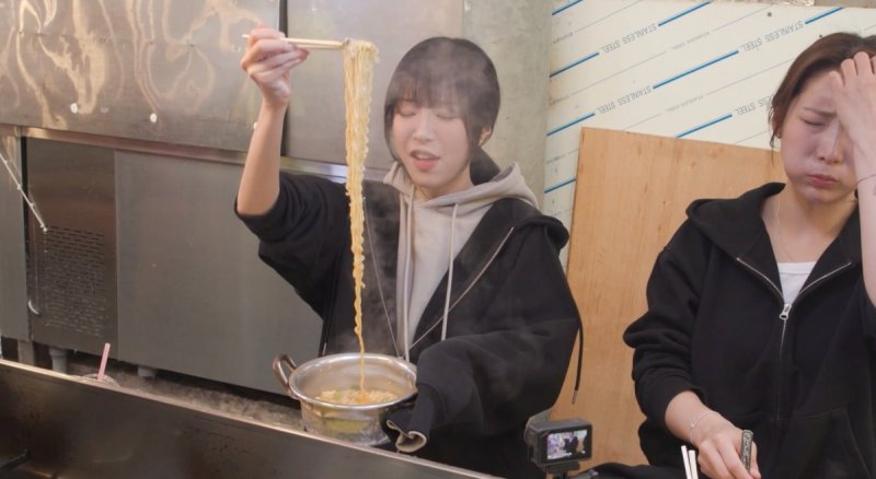 '전참시' 뜬 쯔양, 이번엔 '라면' 먹방…2532만뷰 터진 비결 공개