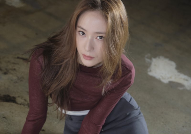 크리스탈, 오늘 데뷔 16년 만에 첫 솔로곡…R&B 솔 '솔리터리'