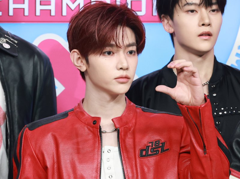 제로베이스원 장하오, 홍콩 고층 아파트 화재 참사 지원 위해 기부