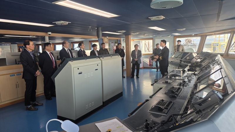 국제해양문제연구소·동해시, 실습선 '한바다호'서 선상토론회