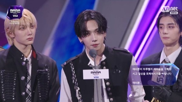 보이넥스트도어, 페이보릿 남자그룹 수상…"값진 상" [2025 마마]