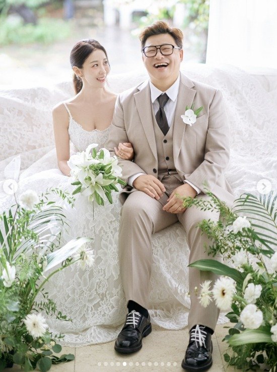 '결혼식 D-1' 원진서, 웨딩화보 공개 "윤정수 내 인생에 가장 큰 기적이자 축복"