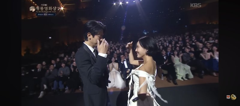 개다리춤이 손짓춤으로…박정민, '수치의 역사'는 어떻게 '운치의 역사'가 됐나