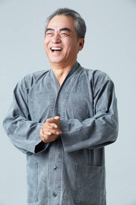 '헬로우 고스트' 원로배우 이문수 별세…향년 76세