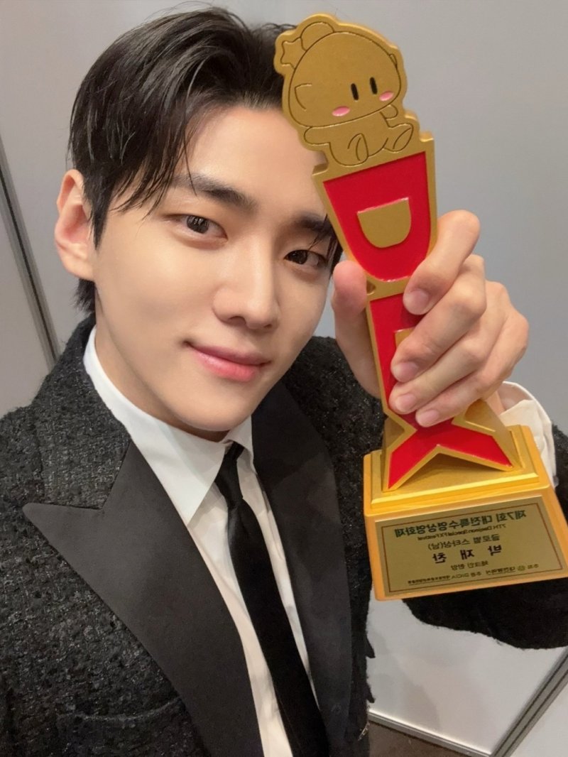 DKZ 박재찬, '대전특수영상영화제'서 '글로벌 스타상' 수상