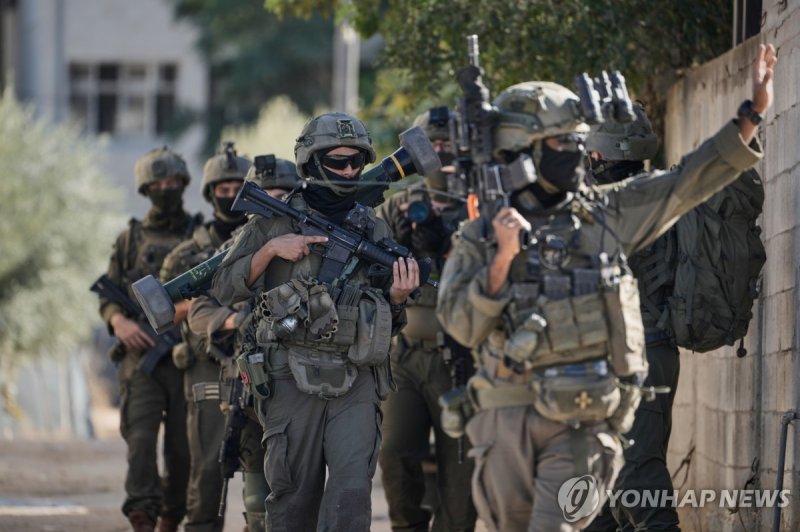 서안지구에서 작전 중인 이스라엘 군인들 (출처=연합뉴스)