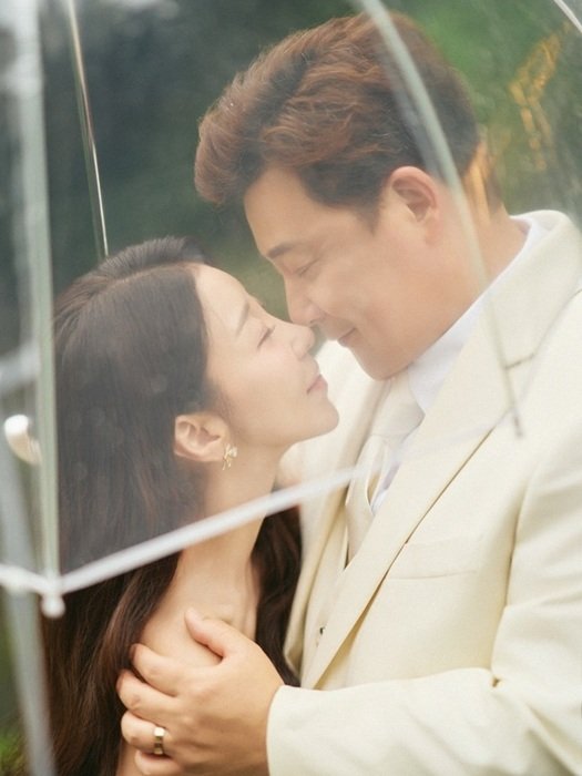 '53'세 윤정수, 12살 연하 원진서와 오늘 화촉