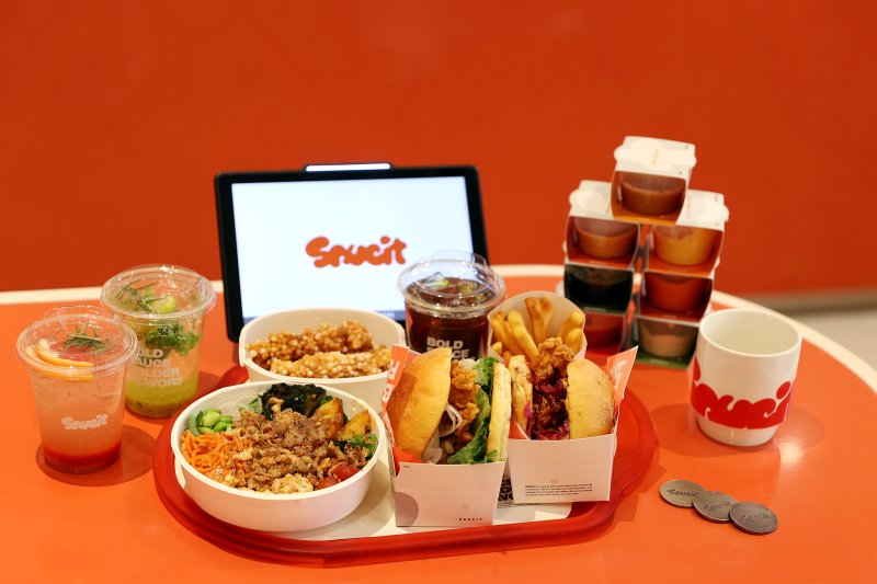 [서울=뉴시스] 소싯 대표 메뉴. (사진=교촌에프앤비 제공) *재판매 및 DB 금지