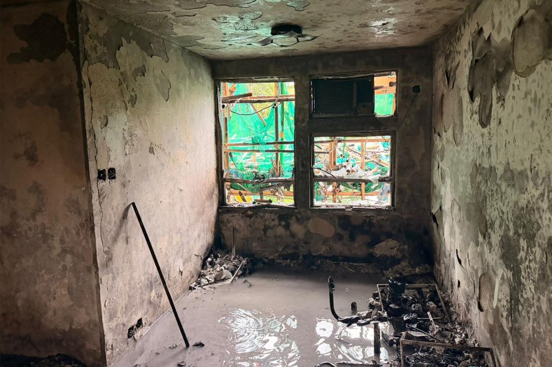 지난 30일 홍콩 경찰이 공개한 웡푹코트 아파트 화재 참사 피해 내부 모습.AFP연합뉴스