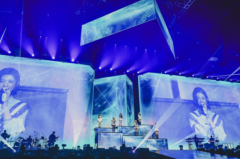 엔믹스, '믹스팝'으로 쓴 대항해시대…첫 콘서트는 문학이었네