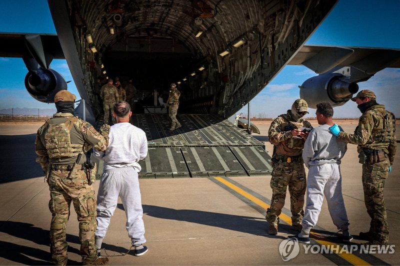 미국에 체포된 베네수엘라 마약조직 트렌데아라과(TdA) 조직원 (출처=연합뉴스)