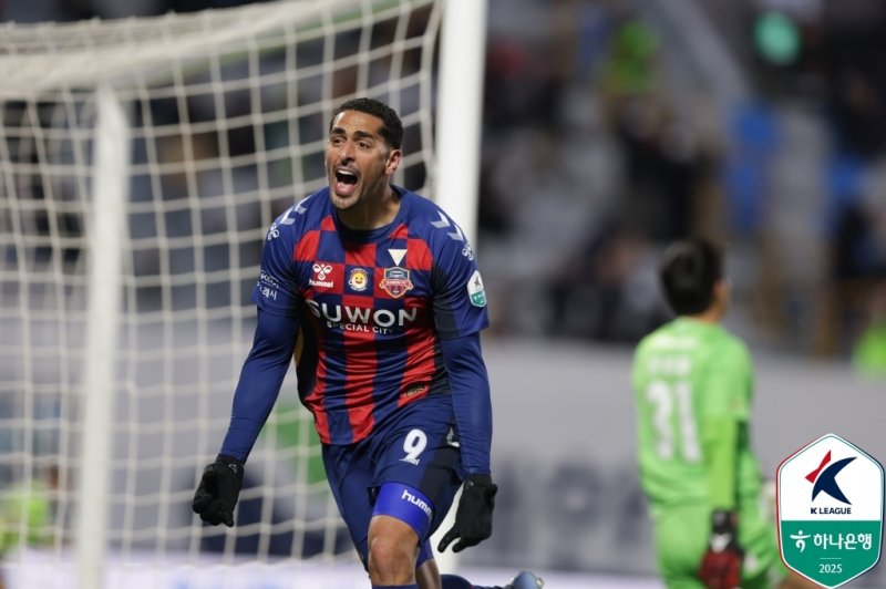 득점왕에 오르며 K리그1 베스트11 공격수 부문에 이름을 올린 싸박. (한국프로축구연맹 제공)