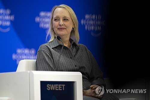 줄리 스위트 액센추어 CEO (출처=연합뉴스)