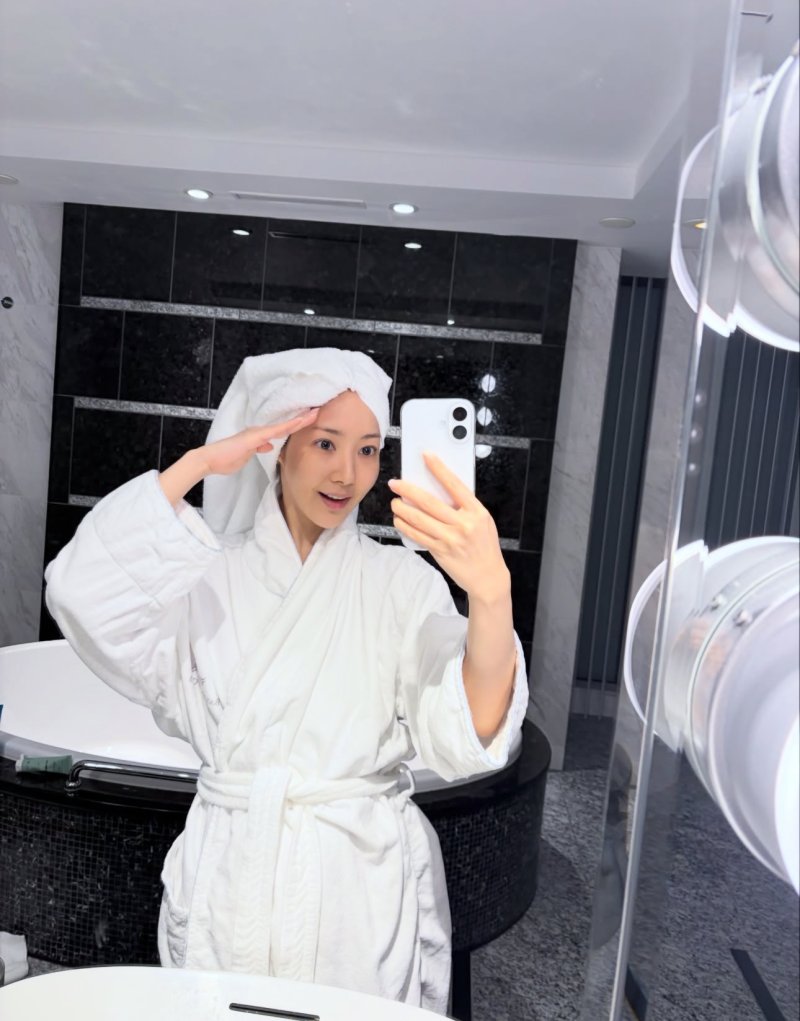 박민영, 37㎏ 뼈말라 시절 탈출…민낯도 예뻐