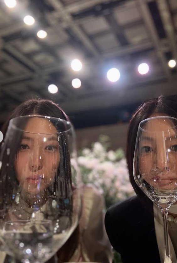 황신혜·이진이, 붕어빵 모녀…자매 같네[★핫픽]