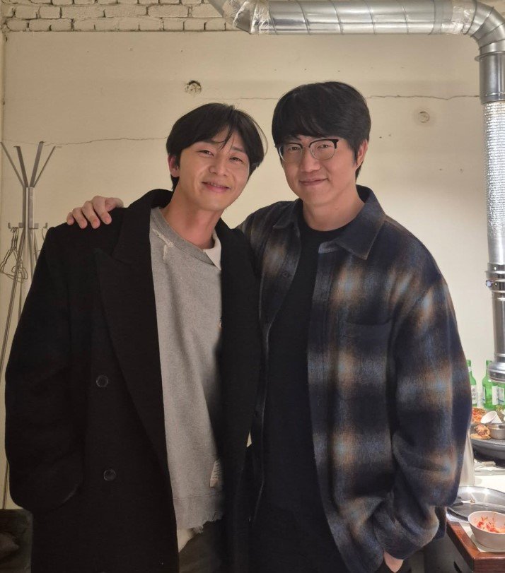 '매니저 금전 피해' 성시경, 박서준과 술자리…소주병 가득