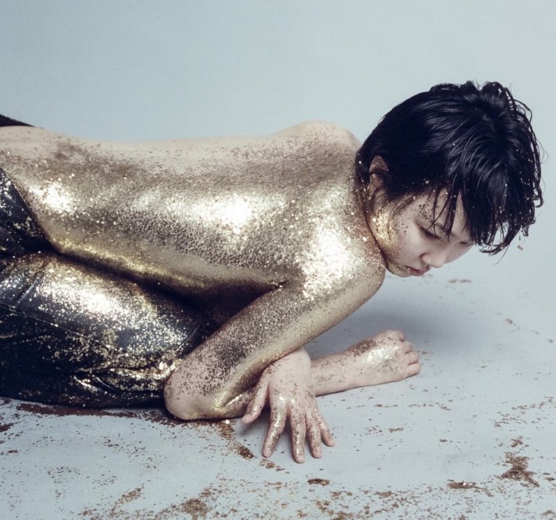 '이경실 딸' 손수아, 파격 상탈…글리터 '범벅'