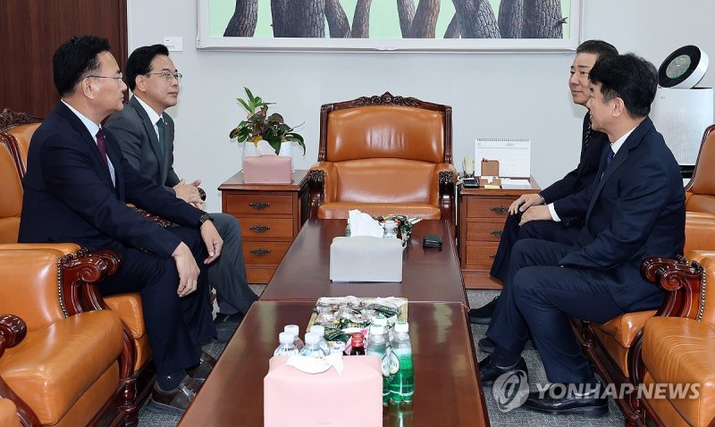 예산안 두고 추가 협상 나선 여야 (출처=연합뉴스)